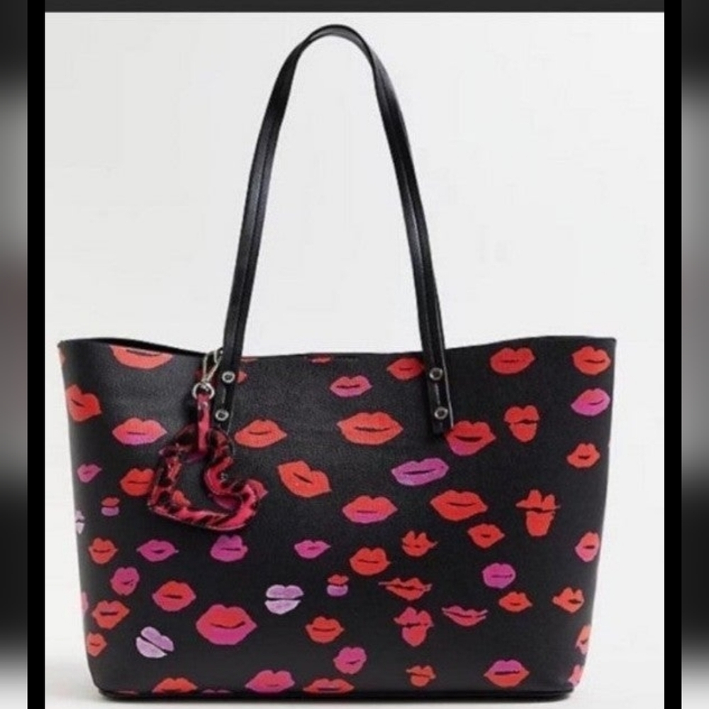 Betsey Johnson Torrid Black lips tote bag